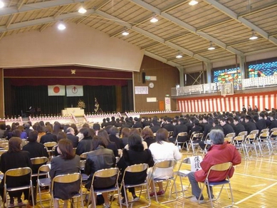 Nishi Graduation 002.jpg